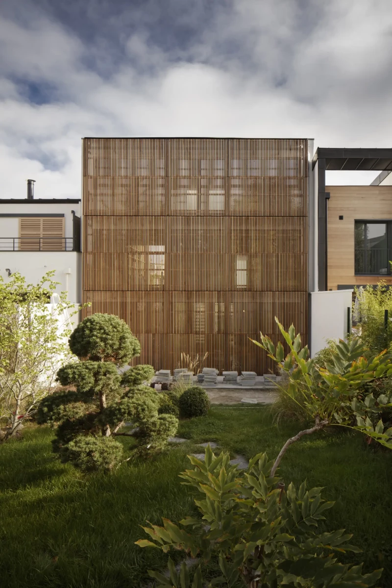 4-facade-jardin-fermee